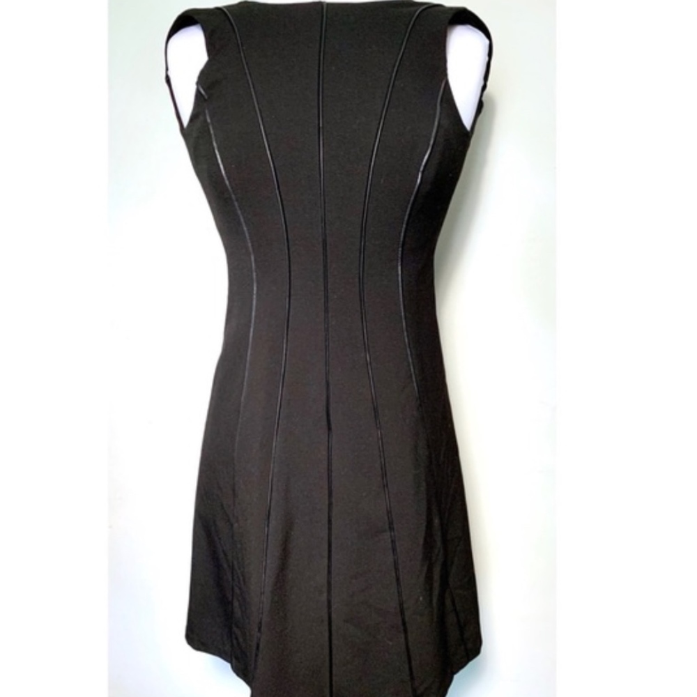 Calvin Klein Sleeveless Fit & Flair LBD Size 0P